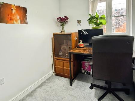 3 bedroom Semi-detached house for sale in Ampleforth Lane, Hamilton, Leicester, LE5