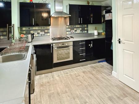 3 bedroom Semi-detached house for sale in Ampleforth Lane, Hamilton, Leicester, LE5