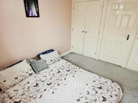 3 bedroom Semi-detached house for sale in Ampleforth Lane, Hamilton, Leicester, LE5