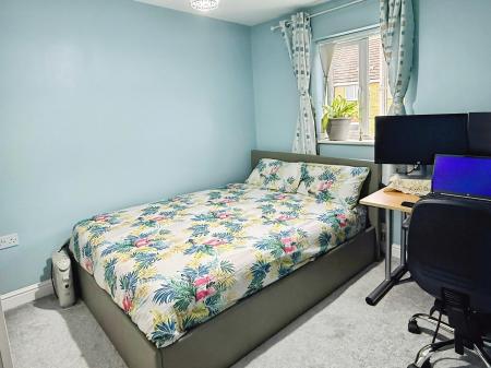 3 bedroom Semi-detached house for sale in Ampleforth Lane, Hamilton, Leicester, LE5