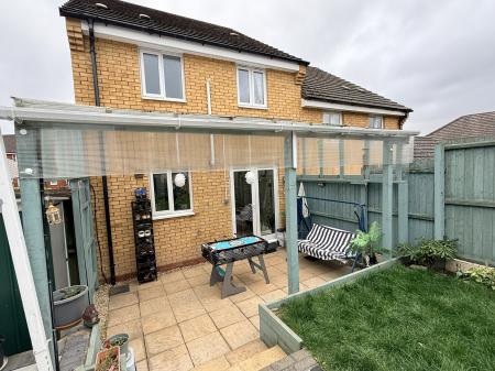 3 bedroom Semi-detached house for sale in Ampleforth Lane, Hamilton, Leicester, LE5