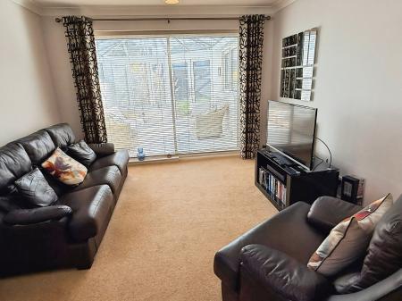 2 bedroom Detached bungalow for sale in Coombe Rise, Oadby, Leicester, LE2