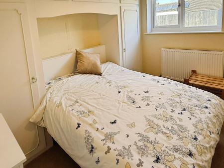 2 bedroom Detached bungalow for sale in Coombe Rise, Oadby, Leicester, LE2