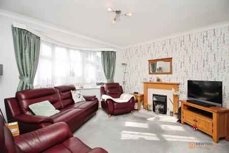 4 bedroom Detached house for sale in Englefield Road, Evington, Leicester, LE5