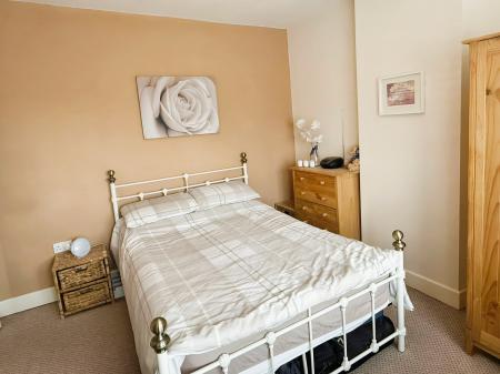 3 bedroom Terraced House for sale in Vernon Road, Aylestone, LE2