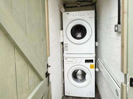 3 bedroom Terraced House for sale in Vernon Road, Aylestone, LE2