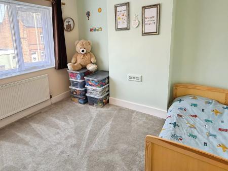 3 bedroom Terraced House for sale in Vernon Road, Aylestone, LE2