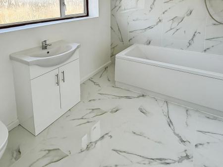 3 bedroom Semi-detached house for sale in Woodnewton Drive, Evington, Leicester, LE5