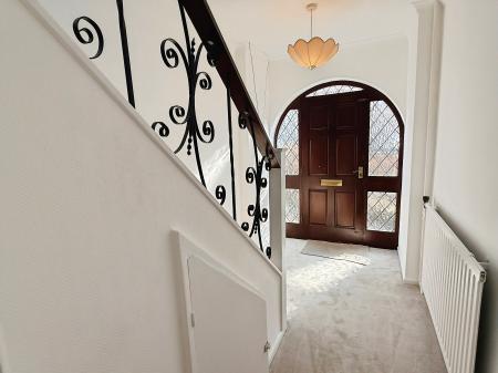 3 bedroom Semi-detached house for sale in Woodnewton Drive, Evington, Leicester, LE5