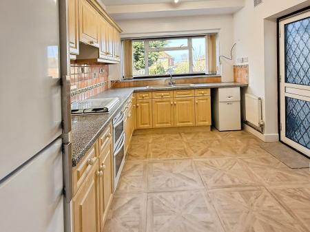 3 bedroom Semi-detached house for sale in Woodnewton Drive, Evington, Leicester, LE5