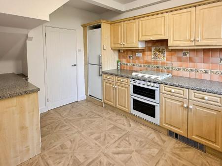 3 bedroom Semi-detached house for sale in Woodnewton Drive, Evington, Leicester, LE5