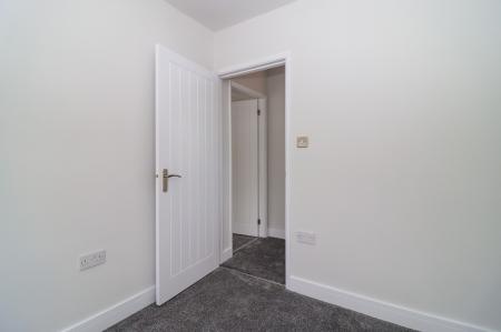 3 bedroom Semi-detached house to let in Fairstone Hill, Oadby, LE2