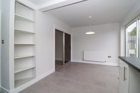 3 bedroom Semi-detached house to let in Fairstone Hill, Oadby, LE2