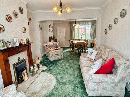 3 bedroom Town house for sale in Spencer Street, Oadby, LE2