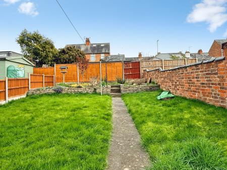 3 bedroom Town house for sale in Spencer Street, Oadby, LE2