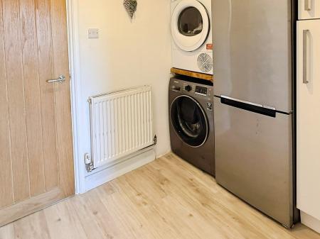 4 bedroom Detached house for sale in Holbrook, Oadby, LE2