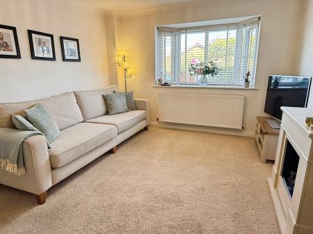 4 bedroom Detached house for sale in Holbrook, Oadby, LE2