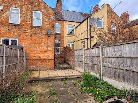 2 bedroom Terraced House to let in Milligan Road, Leicester, LE2