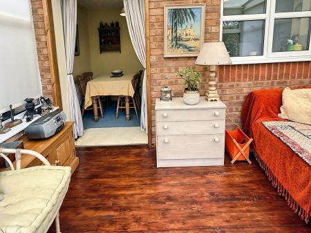 2 bedroom Semi-detached house for sale in Bramble Close, Hamilton, LE5