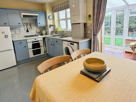 2 bedroom Semi-detached house for sale in Bramble Close, Hamilton, LE5