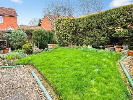 2 bedroom Semi-detached house for sale in Bramble Close, Hamilton, LE5