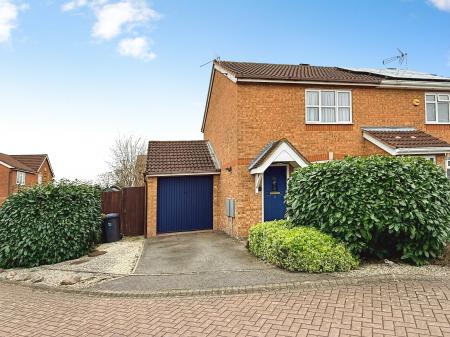 Bramble Close, Hamilton, LE5