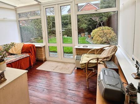 2 bedroom Semi-detached house for sale in Bramble Close, Hamilton, LE5