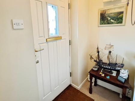 2 bedroom Semi-detached house for sale in Bramble Close, Hamilton, LE5