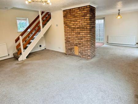 3 bedroom Detached house for sale in Penine close, Oadby, Leicester, LE2