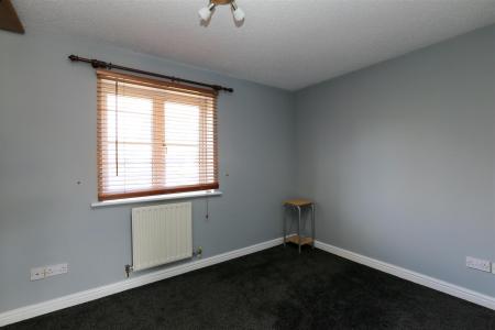 2 bedroom Semi-detached house to let in Nether Field Way, Leicester, LE3