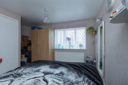 2 bedroom Terraced House to let in Firestone Close, Leicester, LE3
