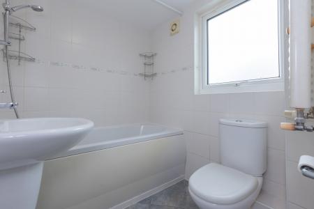 1 bedroom Flat to let in Mossgate, Leicester, LE3