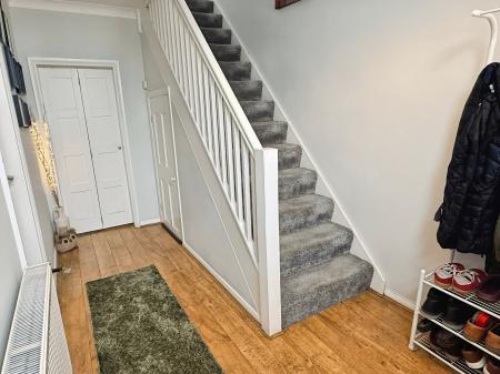 3 bedroom Semi-detached house for sale in Aylestone Drive, Aylestone, Leicester, LE2