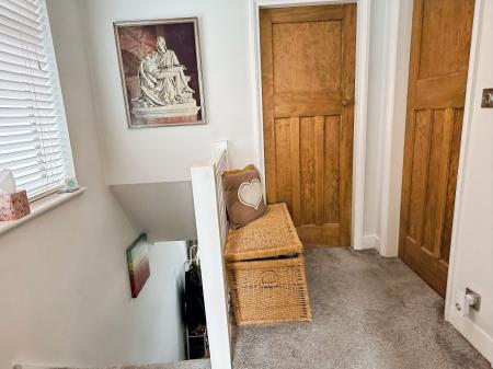 3 bedroom Semi-detached house for sale in Aylestone Drive, Aylestone, Leicester, LE2