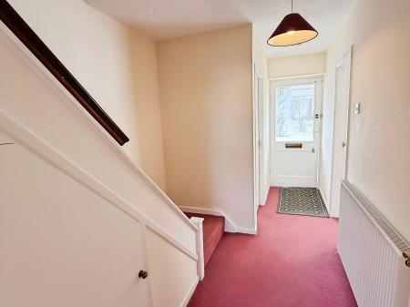 3 bedroom Detached house for sale in Fairstone Hill, Oadby, LE2