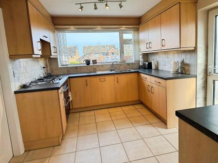 3 bedroom Detached house for sale in Fairstone Hill, Oadby, LE2