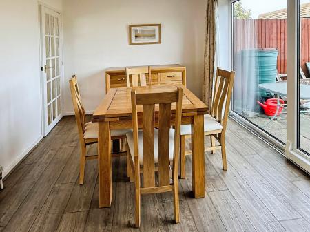 3 bedroom Detached house for sale in Fairstone Hill, Oadby, LE2