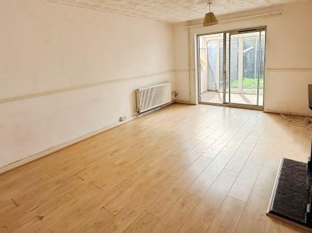 2 bedroom Semi-detached house for sale in Cokayne Road, Leicester, LE3