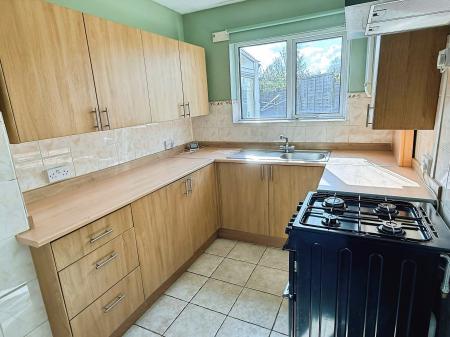 2 bedroom Semi-detached house for sale in Cokayne Road, Leicester, LE3