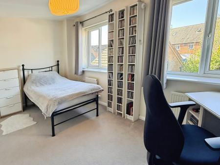 4 bedroom Semi-detached house for sale in Lady Jane Walk, Scraptoft, LE7