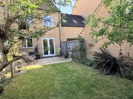 4 bedroom Semi-detached house for sale in Lady Jane Walk, Scraptoft, LE7