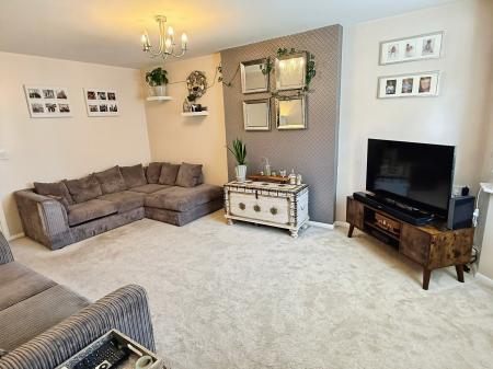 4 bedroom Semi-detached house for sale in Lady Jane Walk, Scraptoft, LE7