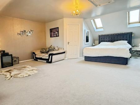 4 bedroom Semi-detached house for sale in Lady Jane Walk, Scraptoft, LE7