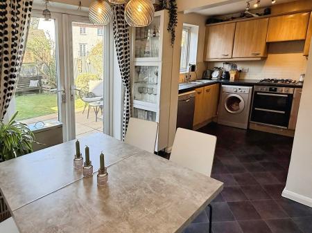 4 bedroom Semi-detached house for sale in Lady Jane Walk, Scraptoft, LE7