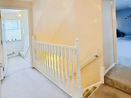 4 bedroom Semi-detached house for sale in Lady Jane Walk, Scraptoft, LE7
