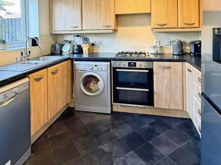 4 bedroom Semi-detached house for sale in Lady Jane Walk, Scraptoft, LE7