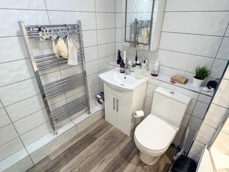 3 bedroom Flat to let in The Albany, 240-242 London Road, Leicester, LE2