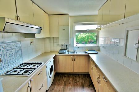 3 bedroom Flat to let in The Albany, 240-242 London Road, Leicester, LE2