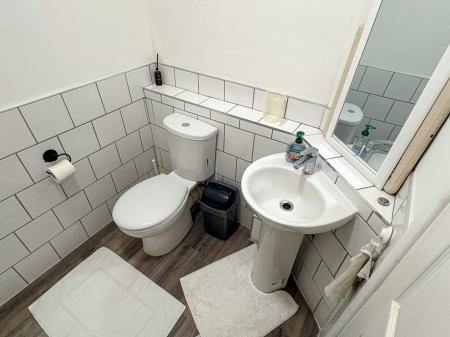 3 bedroom Flat to let in The Albany, 240-242 London Road, Leicester, LE2