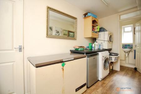 4 bedroom Detached bungalow for sale in Eastmere Road, Wigston, LE18